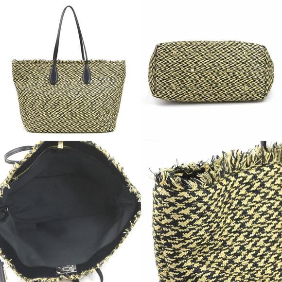 SALVATORE FERRAGAMO Black Leather Pouch - Picture 3 of 5